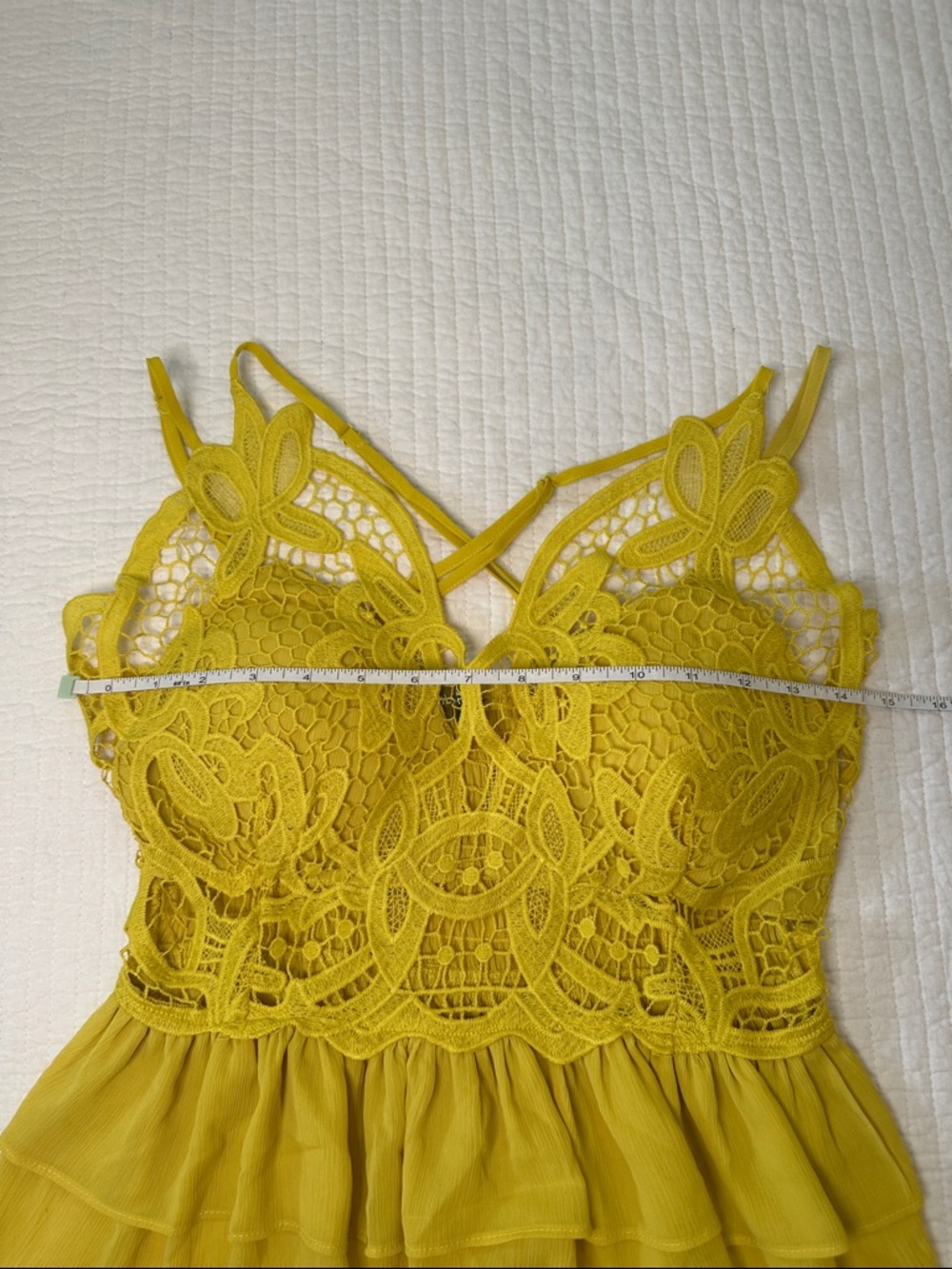 Lulumari Yellow Crocheted Lace Tank Top Size Small - Picture 6 of 10